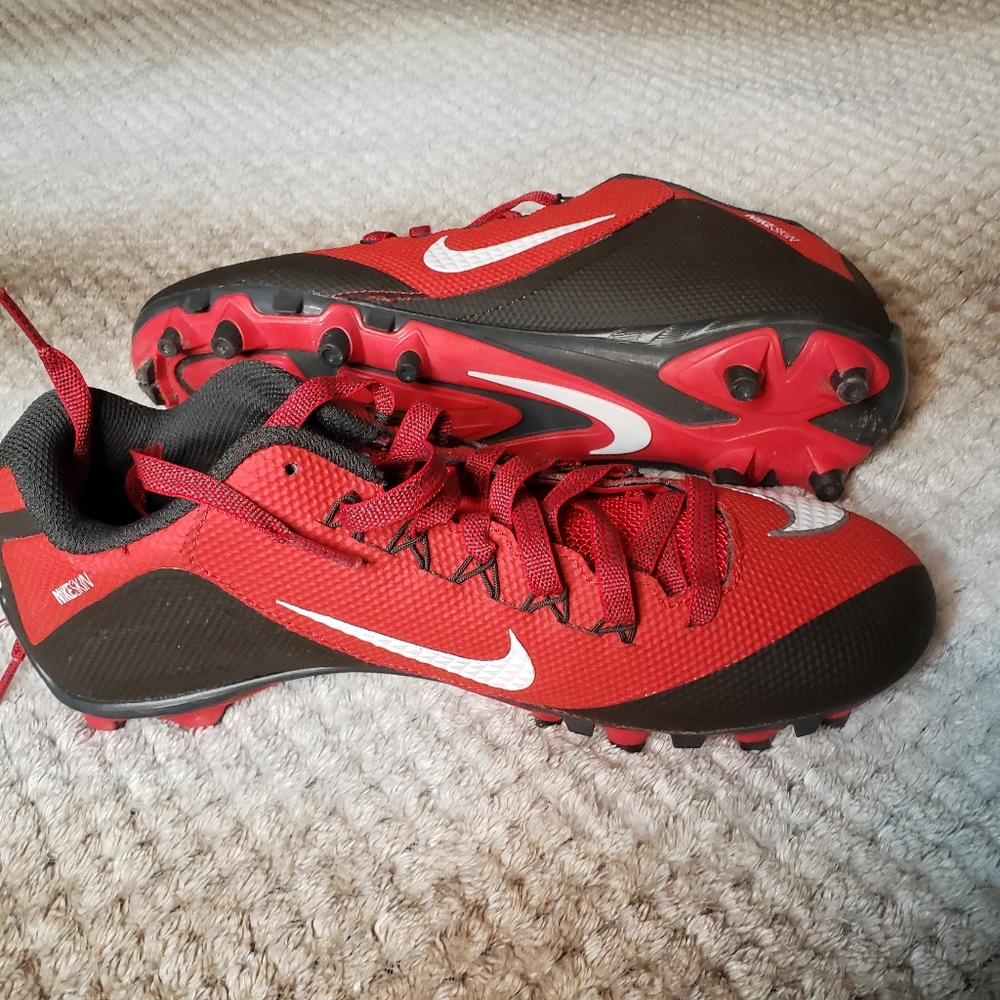 NikeSkin Alpha Cleats